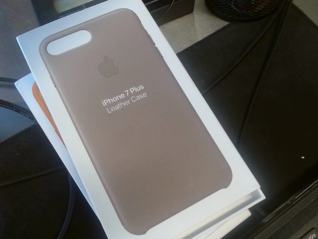 Iphone 7 plus max leather case gray