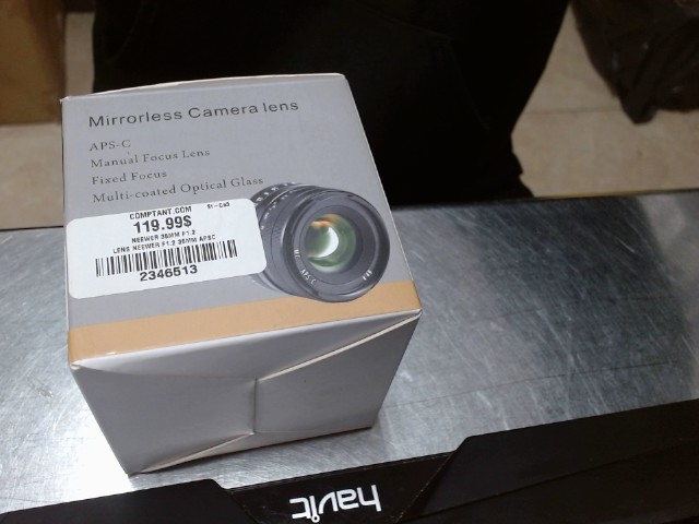 Lens neewer f1.2 35mm apsc