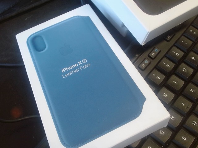 Iphone xs folio  leather case