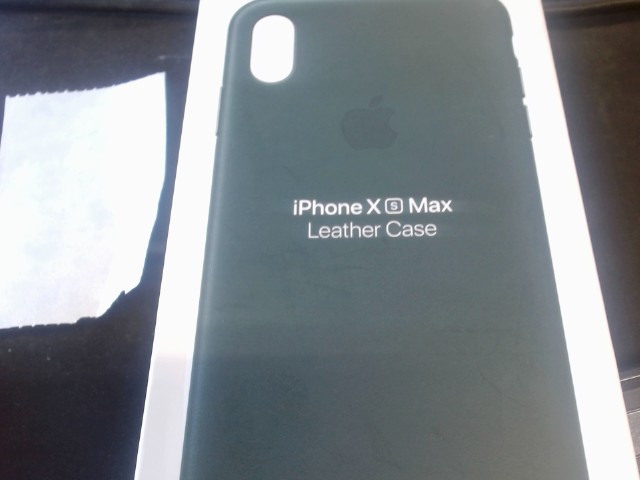 Iphone  xs green leather case