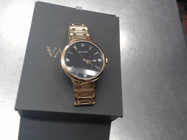 Montre bulova avec boitier