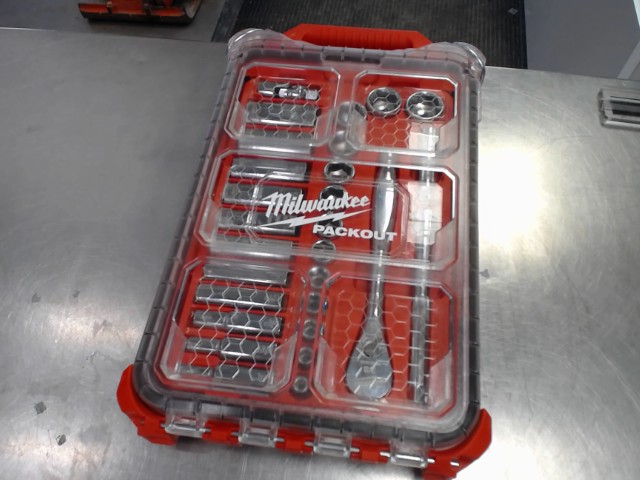 Ratchet&socket tool set milwaukee