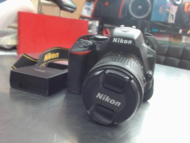 Cam�ra photo nikon avec lens 18-55