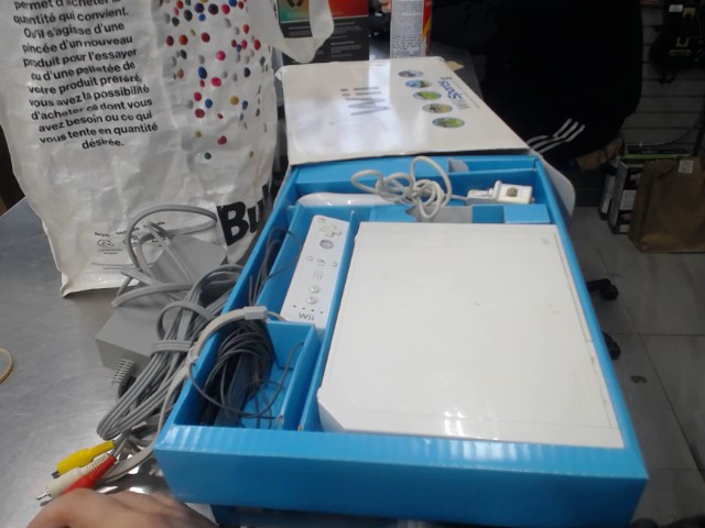 Console+man+fils+boite+sensor+stand