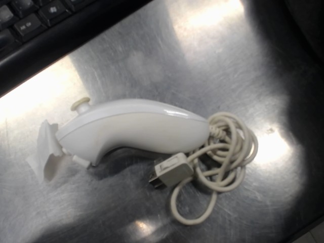 Nunchok blanc nintendo