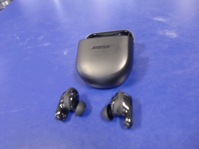 �couteurs style buds ds case noir