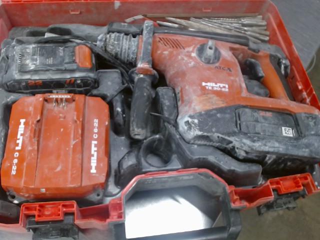 Perforateur hilti+2batt+cha+acc