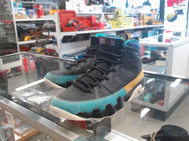 Jordan 9 dream it do it 2019 size 10.5us