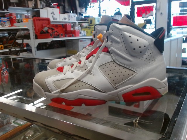 Jordan 6 retro hare 2020 size 10.5us