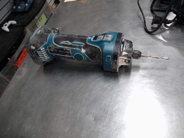 Cut out tool makita no batt