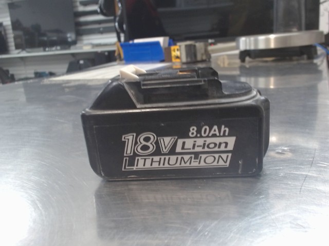 Batterie 18v 8.0 ah makita (fake)