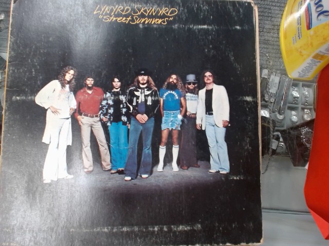 Street survivor vinyl lynyrd skynyrd