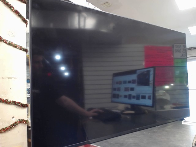 Smart tv 55 pouces+man+fils