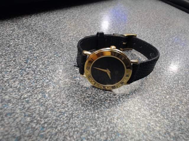 Montre femme plaquer or