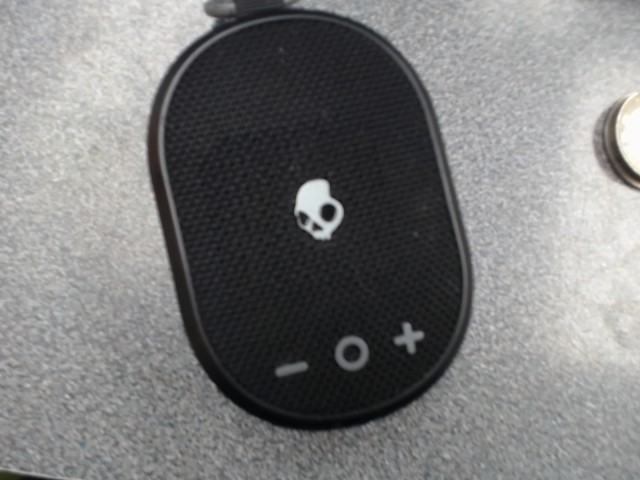 Bluetooth speaker skullcandy av chargeur