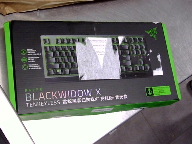 Keyboard noir in box