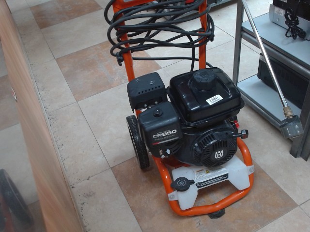 Machine a pression eau husqvarna