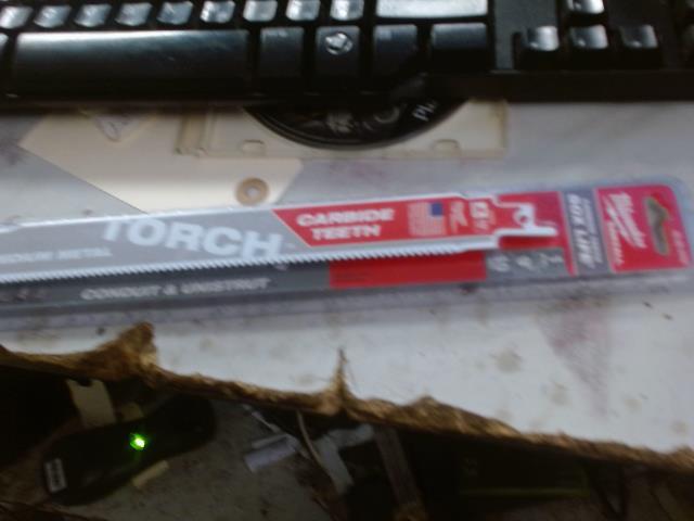 9�� medium metal sawzall