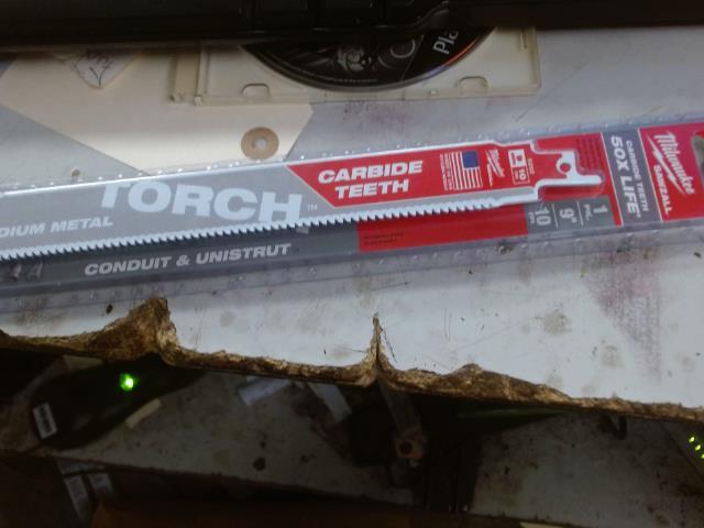 9�� medium metal sawzall