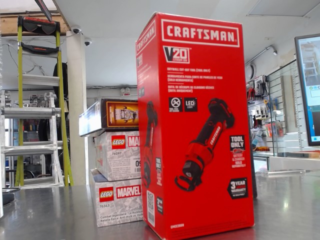 Cut-out tool en boite