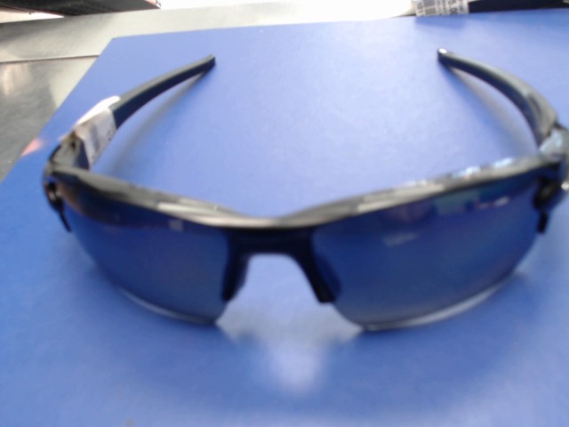 Lunettes soleil oakley