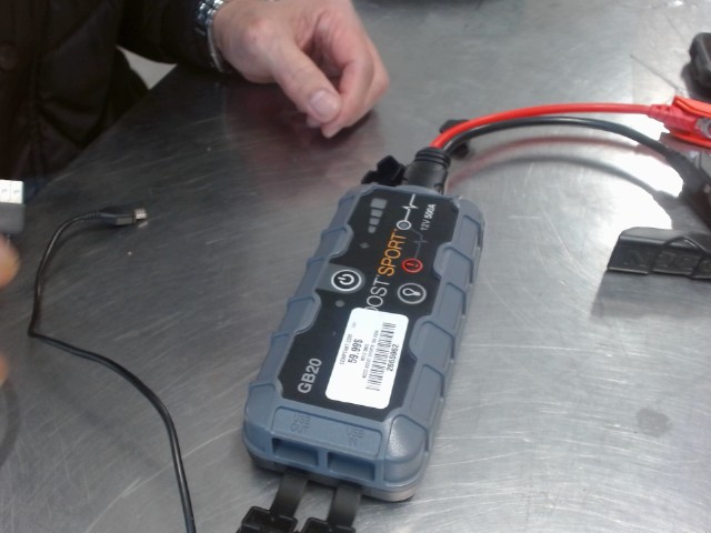 Noco boost sports 12v 500a