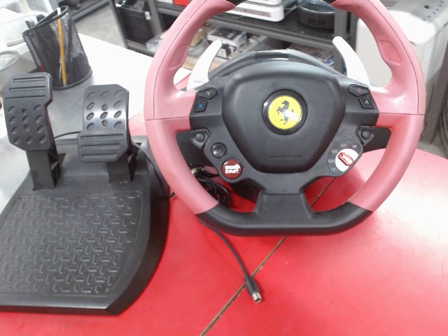 Volant&pedale xbox one manque embout usb