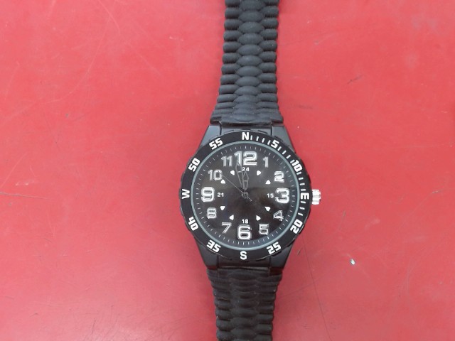 Montre noir quartz