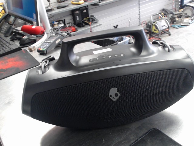 Speaker skull candy noir