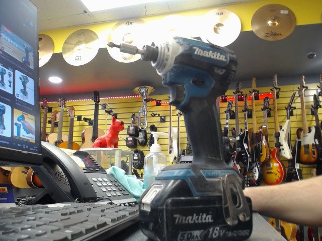 Makita brushless impact driver