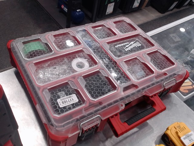 Truc entreposage vis