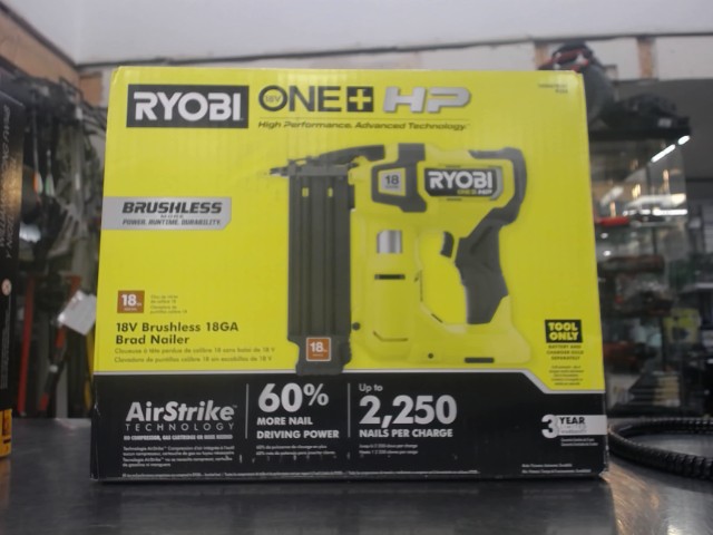 Brad nailer  18v 18ga