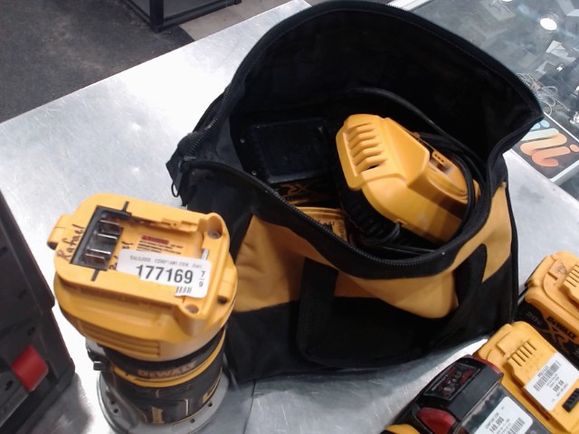 Compact router+charg