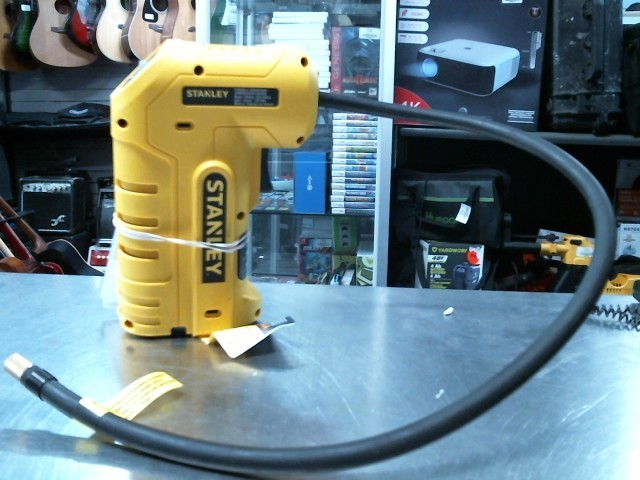 Pompe a tire pour voiture + acc