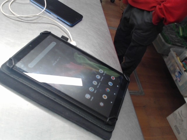 Tablette 32 go avec etui android 12
