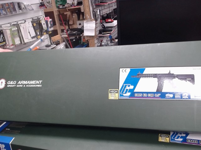 Gun a bille avec accessoires