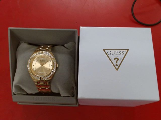 Montre pour femme coulue or ds boite