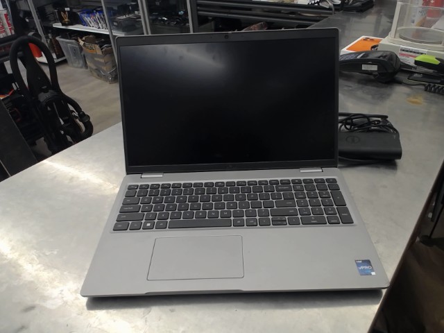 Dell latitude 5530 i5 1245u 16gb ram