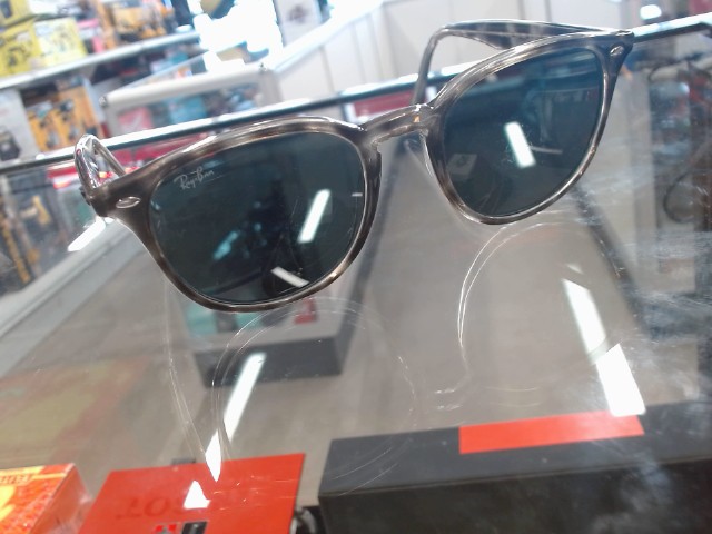 Ray ban sunglasses