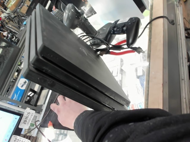 Ps4 pro 1tb avec manette