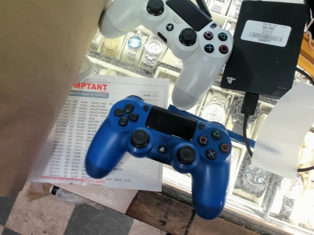 Manette de ps4 bleu