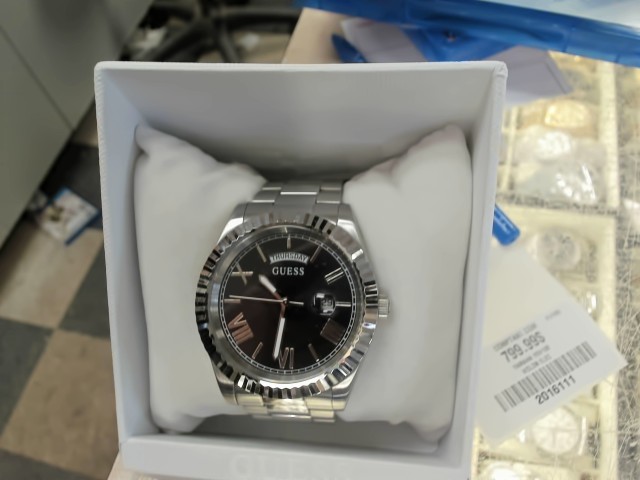 Montre guess av boite et links