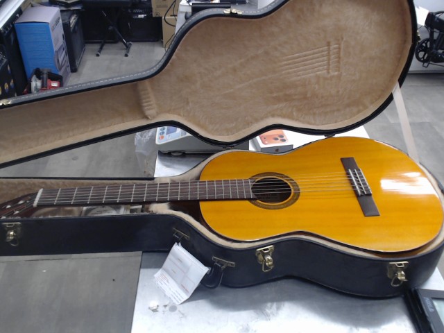 Guitar accoustic avec case
