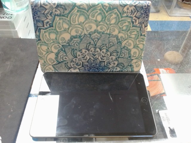 Apple ipad mini dans case