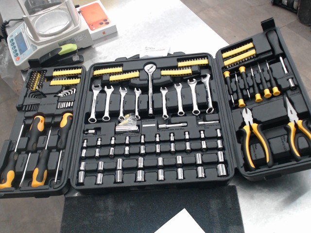 Mechanic tool set