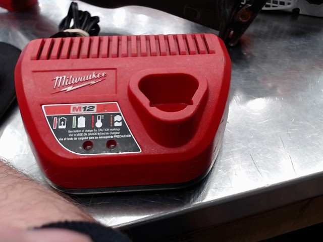 Chargeur pour batterie milwaukee m12