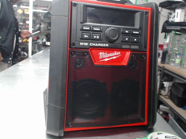 Radio milwaukee m18