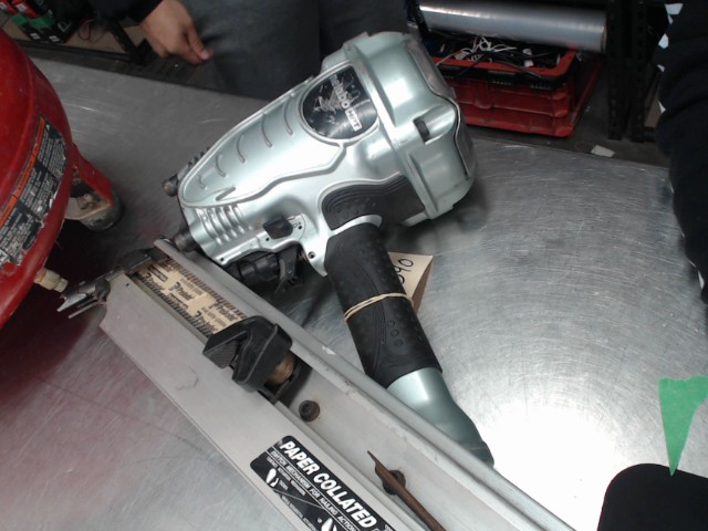 Gun a charpante metabo