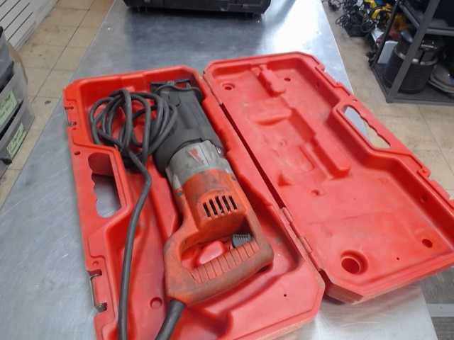 Scie va et vient a fil ds case