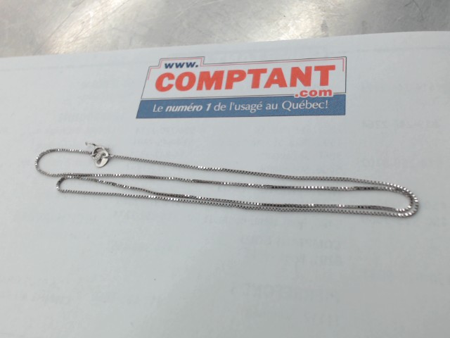 Boucle d'oreille simple